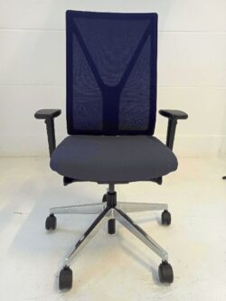 DS-Girsberger-Yanos-grau-dblau-MHS  (7)