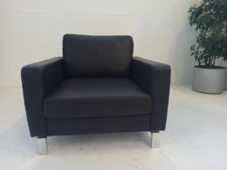 Loungesessel-sw-MAX (1)