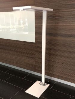 Stehleuchten-Artemide-weiss-CRED (Web)
