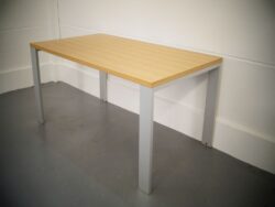 Konferenztisch walter knoll frame light seitenansicht