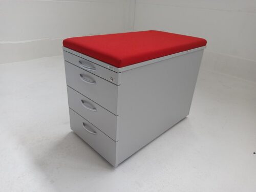 rollcontainer von vario officegrau mit rotem sitzpolster seitenansicht