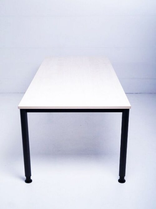 Schreibtisch-Palmberg-Sinac-Ahorndekor-200x80 cm-4-Fußgestell anthrazit-Seitenansicht