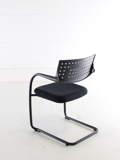 Designer Besucherstuhl Vitra VisaVis schwarz rückansicht