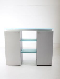 Highboard Walter Knoll rechts  links Flügeltüren silbergrau Mittig Glasregal Abdeckplatte aus Glas gebraucht Frontansicht