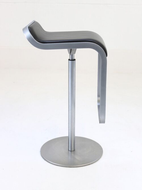 Barhocker-La Palma -LEM-Leder dunkelbraun Untergestell verchromt höhenverstellbar 70-80 cm und drehbar-gebraucht Seitenansicht
